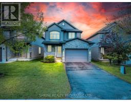809 QUEENSBOROUGH CRESCENT - 42