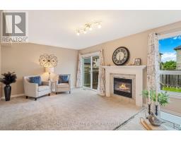 809 QUEENSBOROUGH CRESCENT - 8
