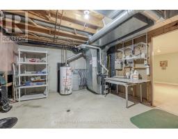 19 - 1415 COMMISSIONERS ROAD W - 12