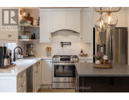 483 PETERSEN AVENUE - 16