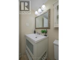 508 - 155 KENT STREET - 18