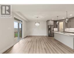 3 - 1061 EAGLETRACE DRIVE - 11