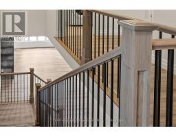 3 - 1061 EAGLETRACE DRIVE - 23