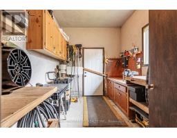 18 FATH AVENUE - 35