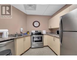 1106 - 744 WONDERLAND ROAD S - 29