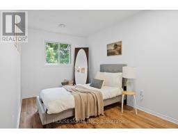 2 - 1290 BENTLEY DRIVE - 25