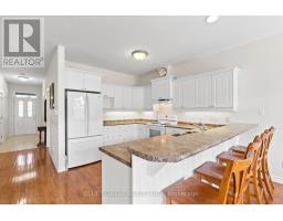 277 - 600 HYDE PARK ROAD - 7