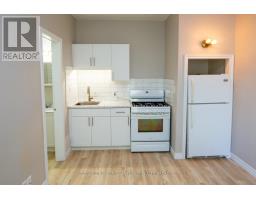 458 ADELAIDE STREET N - 21