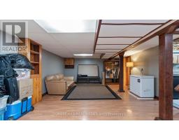 910 OXFORD STREET W - 22