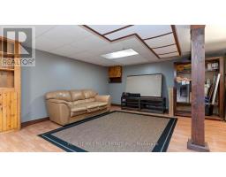 910 OXFORD STREET W - 23