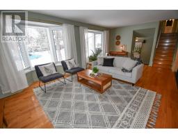 10 MILFORD CRESCENT - 12