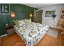 10 MILFORD CRESCENT - 28