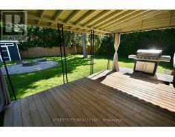 10 MILFORD CRESCENT - 44