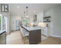 38 MORAINE WALK - 15
