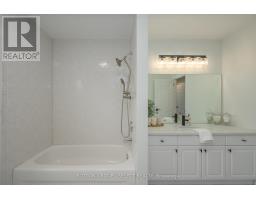 38 MORAINE WALK - 34