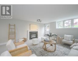 38 MORAINE WALK - 38