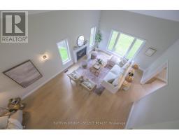 38 MORAINE WALK - 5