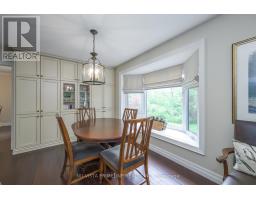 60 MERIDENE CRESCENT E - 14