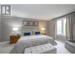 60 MERIDENE CRESCENT E - 18