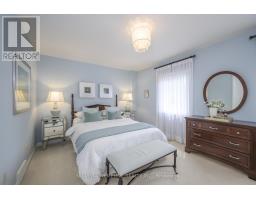 60 MERIDENE CRESCENT E - 23