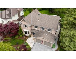 60 MERIDENE CRESCENT E - 3