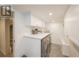 60 MERIDENE CRESCENT E - 31