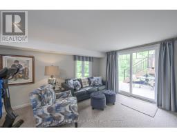 60 MERIDENE CRESCENT E - 35