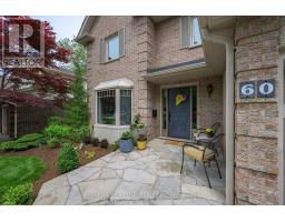 60 MERIDENE CRESCENT E - 4