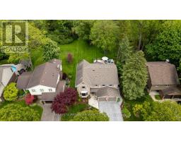 60 MERIDENE CRESCENT E - 47