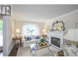 60 MERIDENE CRESCENT E - 6