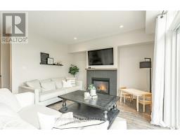 12 - 555 SUNNINGDALE ROAD E - 14