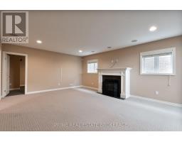43 BRIDLE PATH - 23