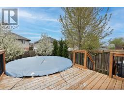 43 BRIDLE PATH - 35