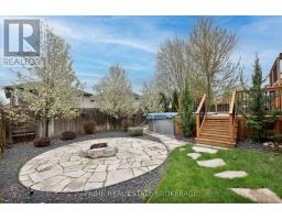 43 BRIDLE PATH - 38