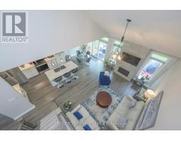 35 - 1061 EAGLETRACE DRIVE - 12