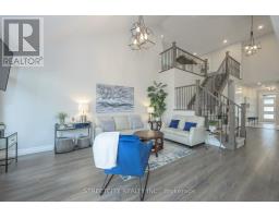 35 - 1061 EAGLETRACE DRIVE - 17