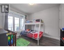 35 - 1061 EAGLETRACE DRIVE - 32