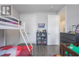 35 - 1061 EAGLETRACE DRIVE - 33