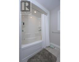 35 - 1061 EAGLETRACE DRIVE - 38