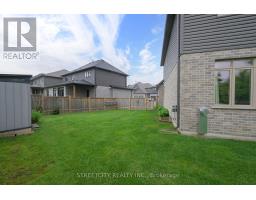35 - 1061 EAGLETRACE DRIVE - 4