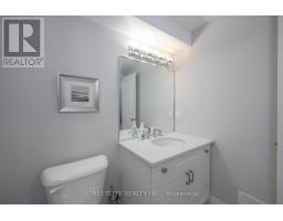 35 - 1061 EAGLETRACE DRIVE - 41