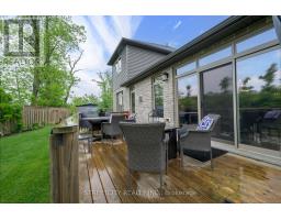35 - 1061 EAGLETRACE DRIVE - 9