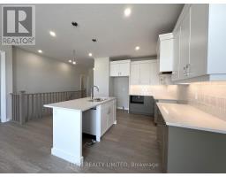 33 HEMLOCK CRESCENT - 13