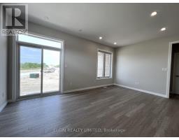 33 HEMLOCK CRESCENT - 17