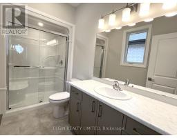 33 HEMLOCK CRESCENT - 21