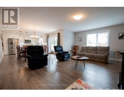 825 BINNING STREET W - 10