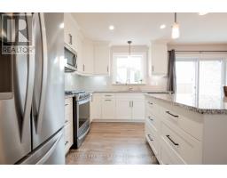 825 BINNING STREET W - 12