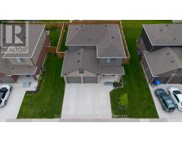 825 BINNING STREET W - 2