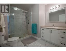825 BINNING STREET W - 24