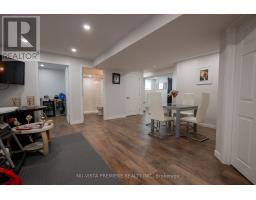 825 BINNING STREET W - 30